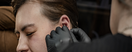 How to become a professional body piercer