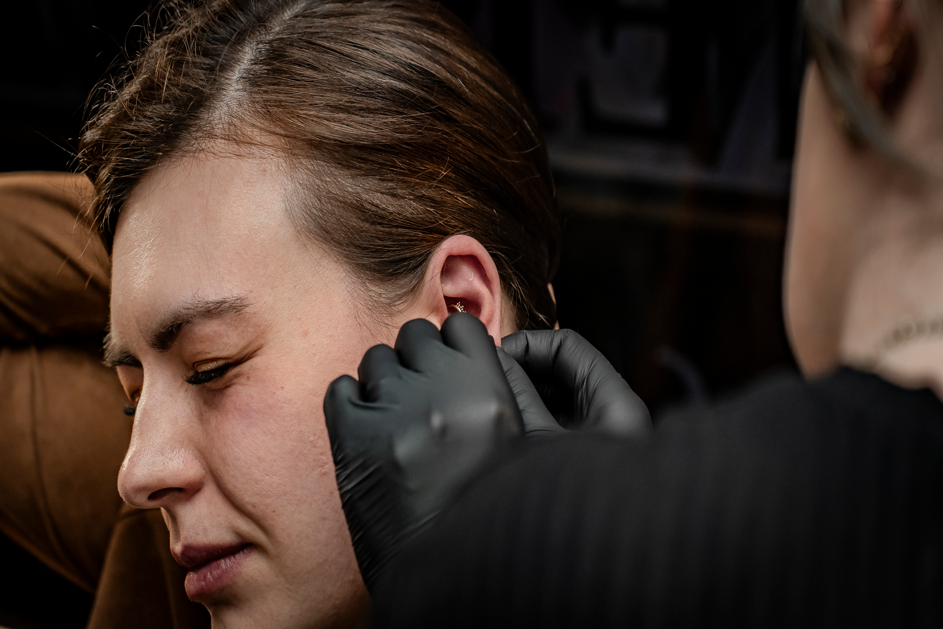 How to become a professional body piercer